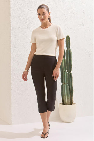 Year Round Basics Flatten It® Tummy Control Pull-On Capris-Black