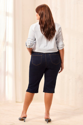 Size Inclusive Comfort Stretch Sophia Curvy Denim Capris-Rinse