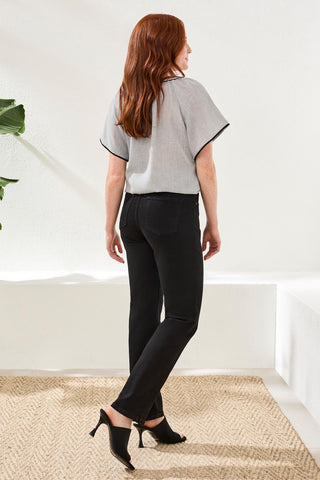Petite Year Round Basics Sophia Curvy Straight Leg Denim Jeans-Black