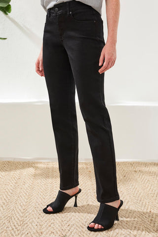 Petite Year Round Basics Sophia Curvy Straight Leg Denim Jeans-Black