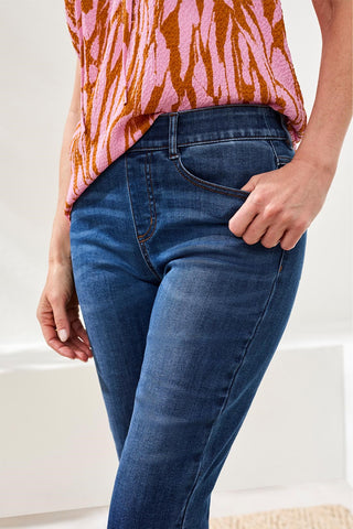 Audrey Pull-On Pedal Pusher Boundless Stretch Denim-Fadedblue