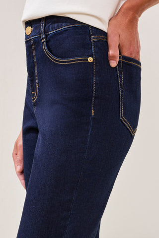 Comfort Stretch Sophia Curvy Hugging Straight Denim-Rinse