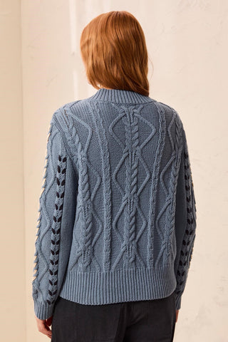 Chandail À Encolure Ronde En Tricot Torsadé Avec Lacets Contrastants-Brouillard bleu