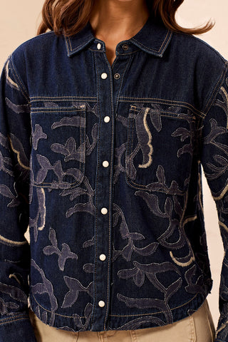 Shacket en Denim avec Broderie Florale Appliquée-Rinçage