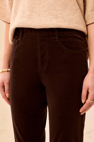 Micro Cord Audrey Pull-On Slim Ankle Pants-Chocolat