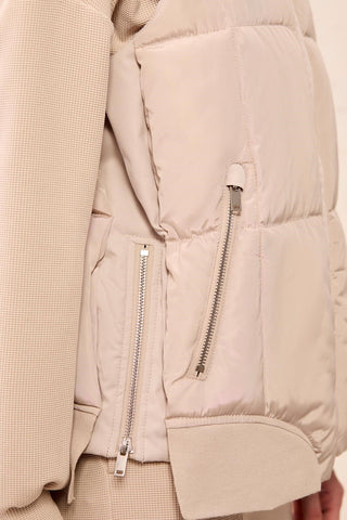 Quilted Puffer Vest With Removable Hood-Sanddune