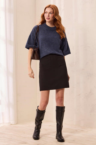 Signature Luxury Twill Pull-On Front Pockets Skirt-Black