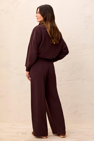 Soft Modal Wide Leg Pant With Pintuck Detail & Elastic Waistband-Saddlebrown