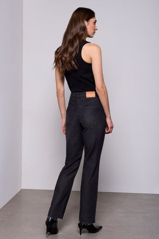 BLUE THREAD Sophia Curvy Straight Leg 90's Denim Jeans-Filmnoir