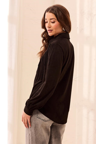 Suede Fringe Short With Western Yoke And Snap Button-Front-Black