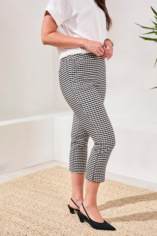 Gingham Bengaline Side Slit Capri Pants-Black